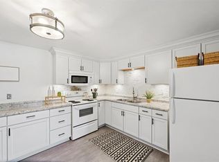 1121 Petra Pl APT 4, Madison, WI 53713