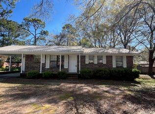 203 Vienna Cir, Fort Valley, GA 31030
