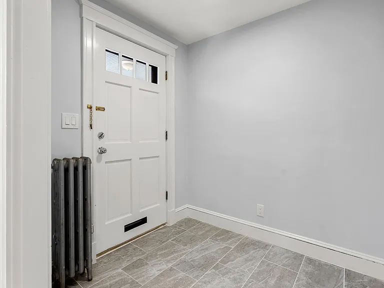 18 Acorn St — Photo 19