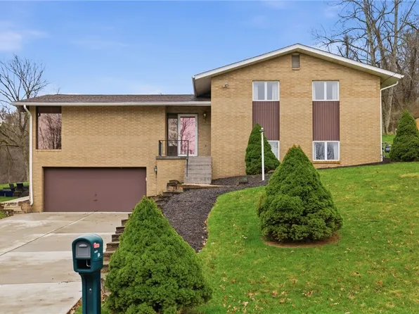 261 Hazelwood Dr N, Washington, PA 15301