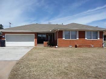 1st image of 817 SW 39th St