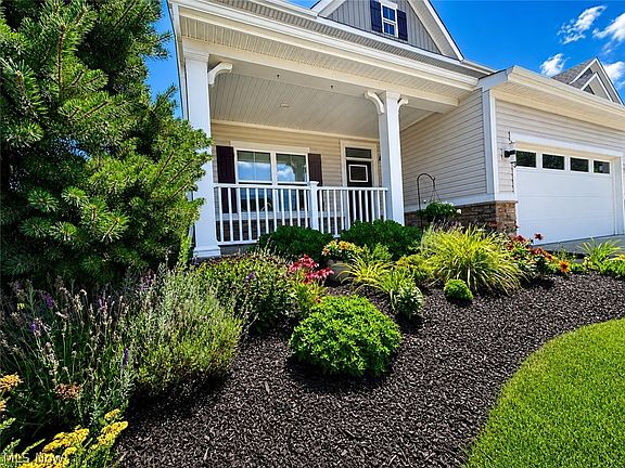 4th image of 2193 Canterbury Dr