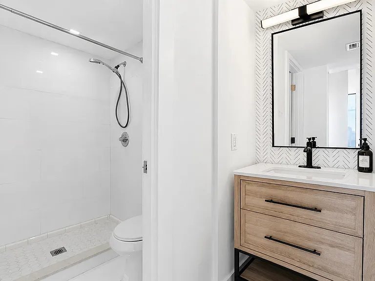 3701 N Country Club Dr #404 — Photo 15