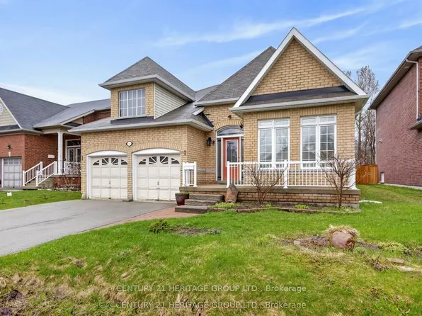 136 Riveredge Dr, Georgina, ON L4P 2P3