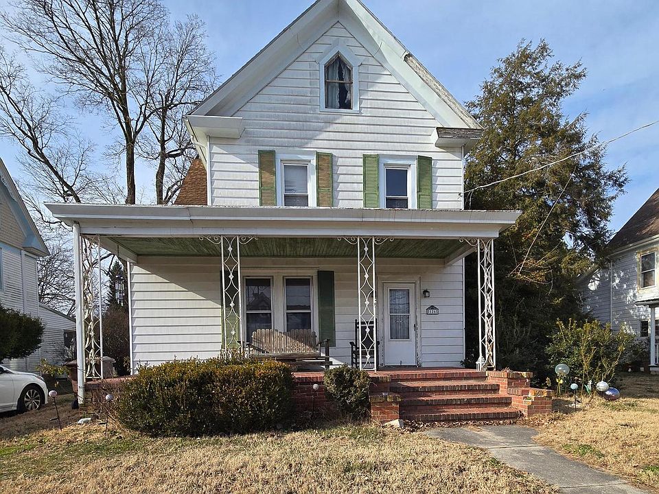 1st image of 126 Maple Ave