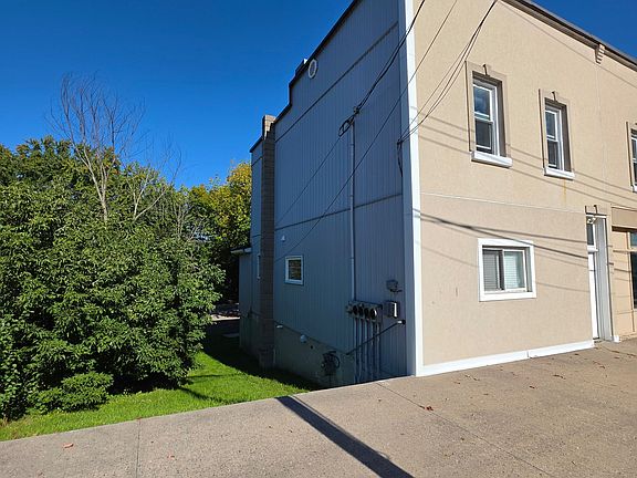 3rd image of 757 4th Ave