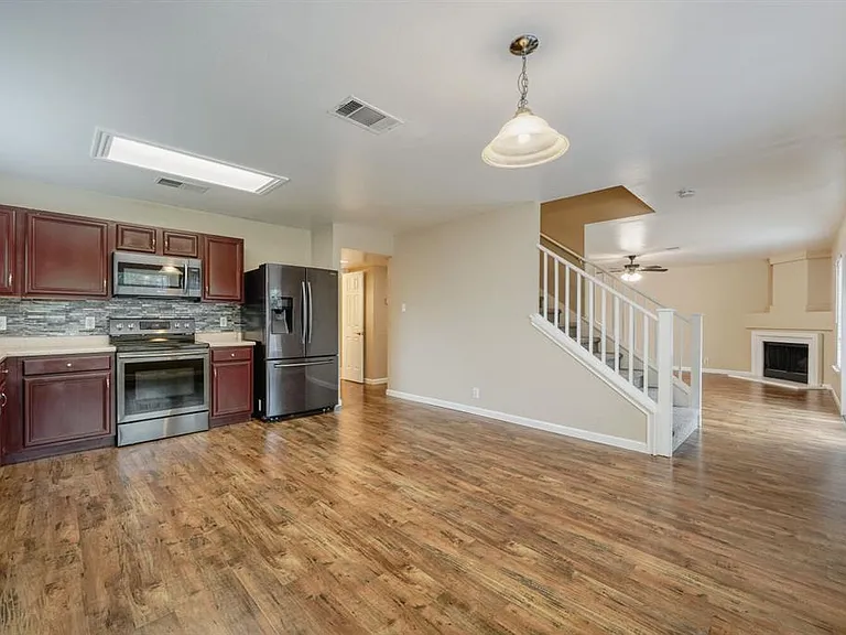 928 Justeford Dr — Photo 10