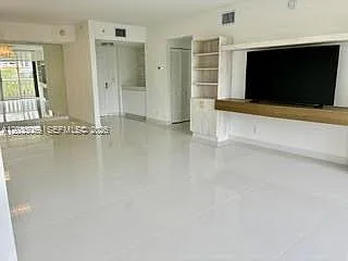 3000 Island Blvd #603 — Photo 6