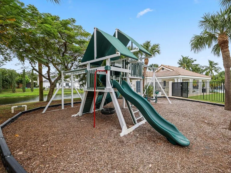 1105 Anchor Point — Photo 17