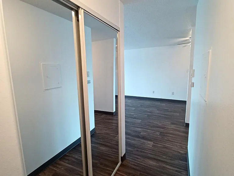 3800 Bridge Way N #203 — Photo 5