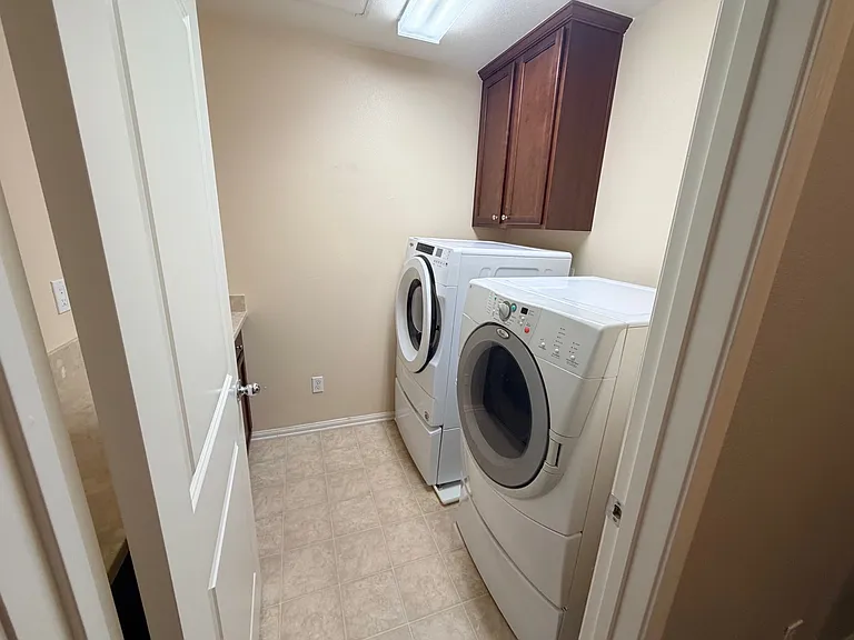 40879 Belleray Ave — Photo 48