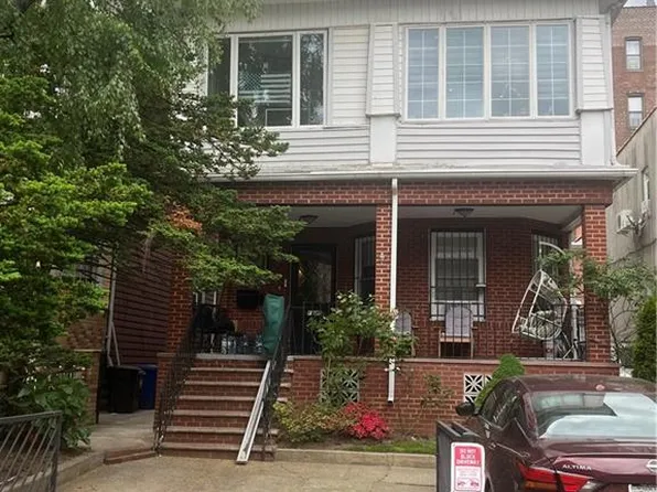 1040 E 15th St, Brooklyn, NY 11230