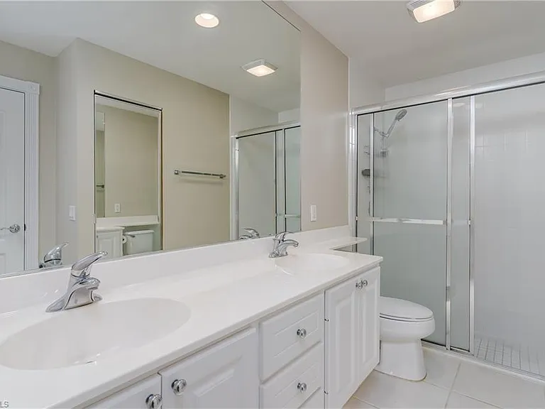 4949 Kingston Way — Photo 22