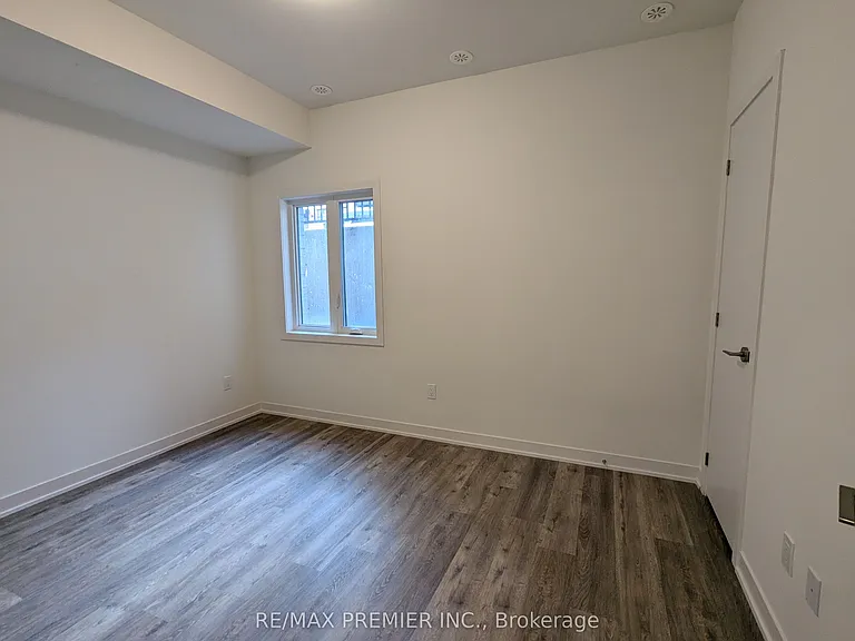 9 Steckley House Ln #513 — Photo 12