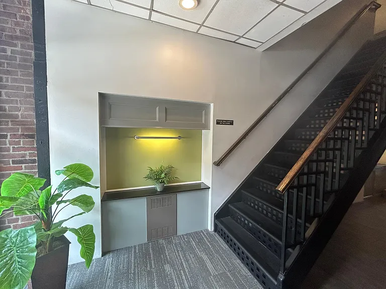320 W 2nd St #210 — Photo 2
