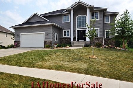 1525 Valentine Circle