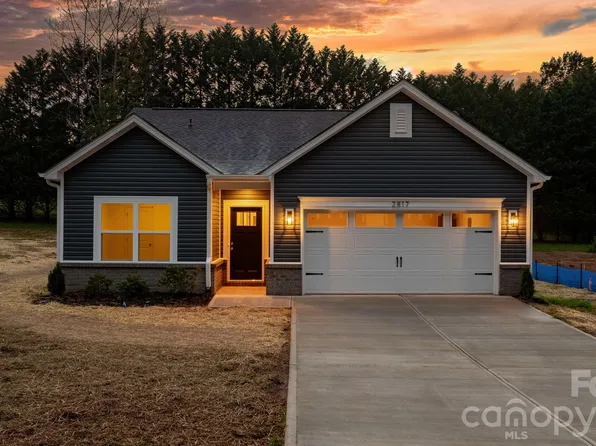 2827 17th Street Court Ne 3, Hickory, NC 28601