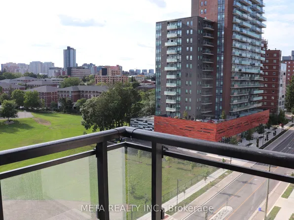 128 King St N, Waterloo, ON