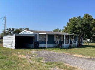 7009 Walden Dr, Joshua, TX 76058