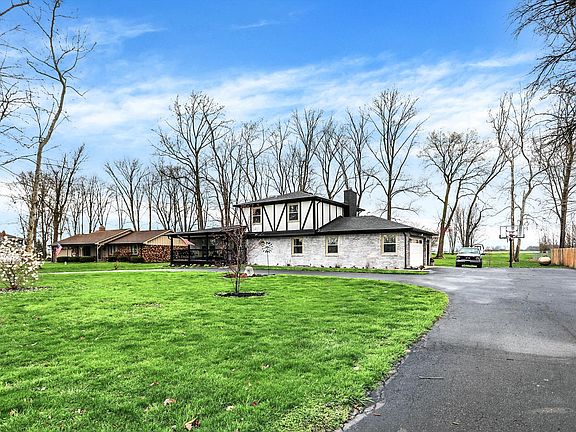3rd image of 88 W Kingbird Dr