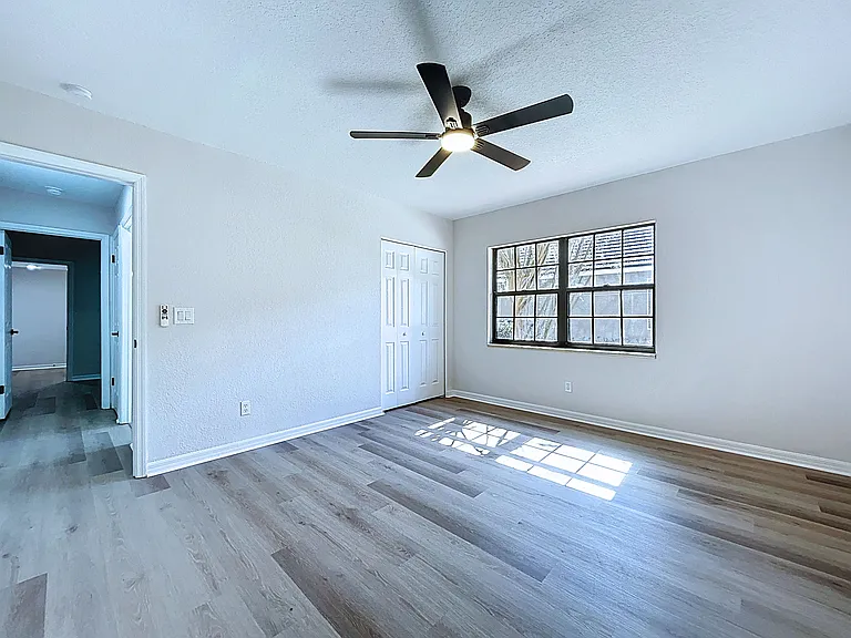 2881 Hammock Dr — Photo 36