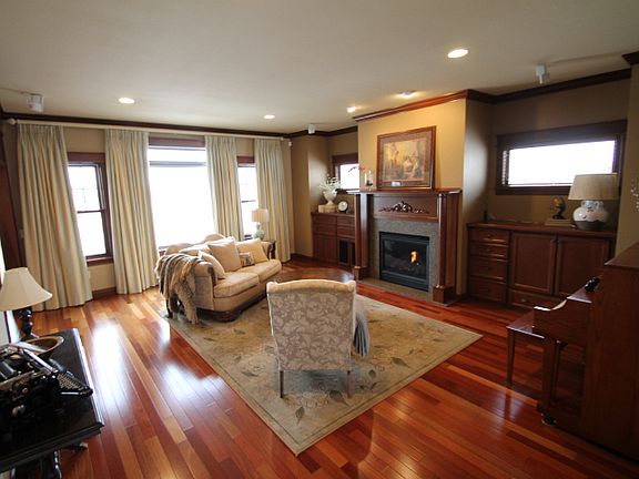 2nd image of 3360 Old Stone Way NE