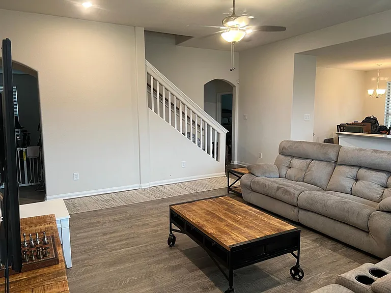 11425 Natalia Ln — Photo 7