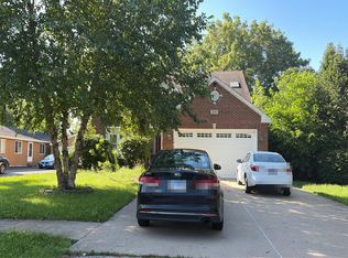 500 Lathem St, Batavia, IL 60510
