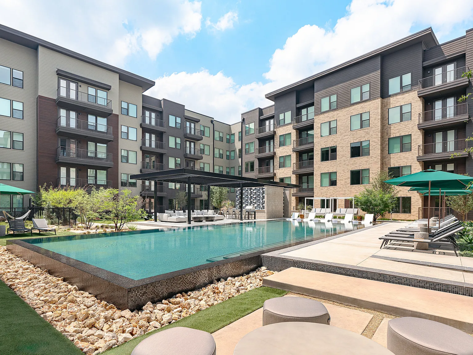 Revolve ATX — Photo 3
