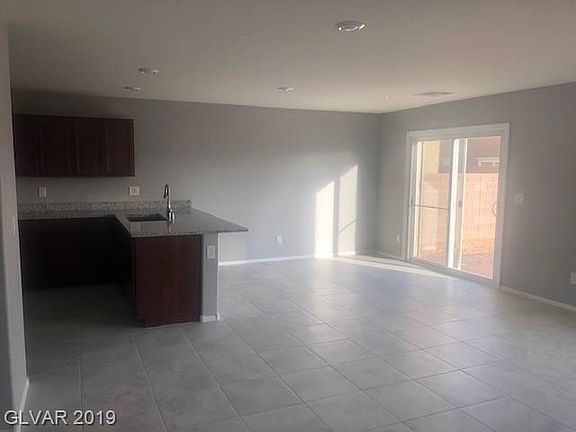3rd image of 9781 Cluny Ave