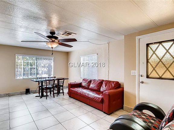 2nd image of 3808 Pecan Ln