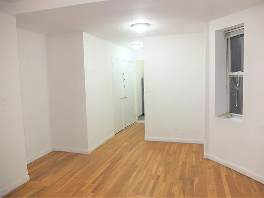 Rented by Sky Management | media 17