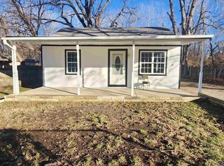 1904 SE Michigan Ave, Topeka, KS 66607