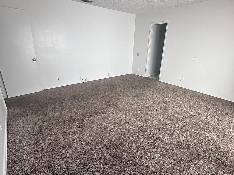 5140 Catoctin Dr — Photo 16