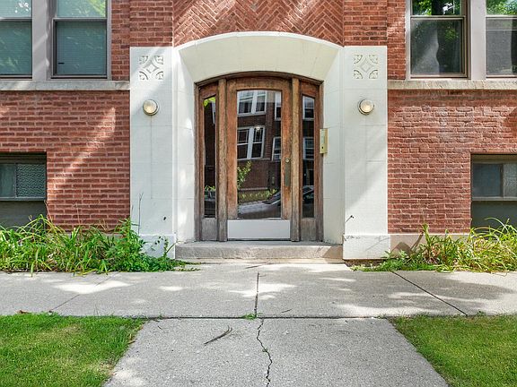 2nd image of 1408 W Jonquil Ter #3
