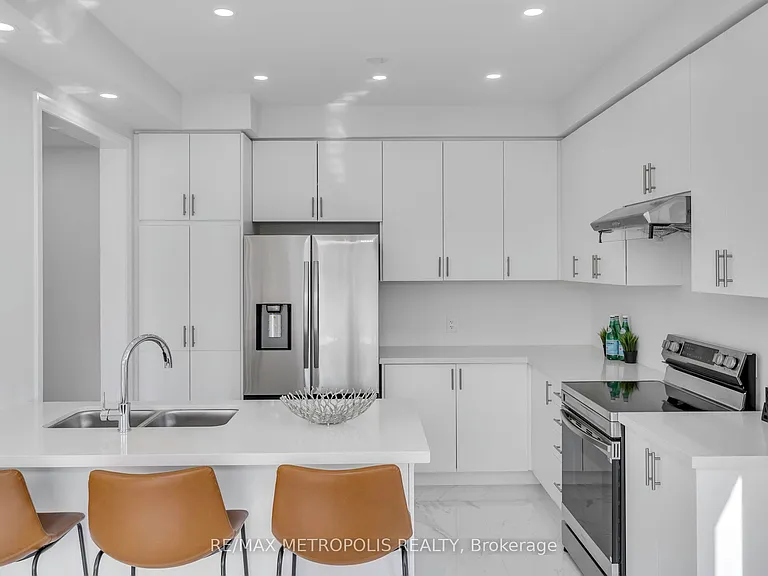 58 Belmont Dr — Photo 40