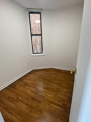 Rented by MOTION New York | media 8