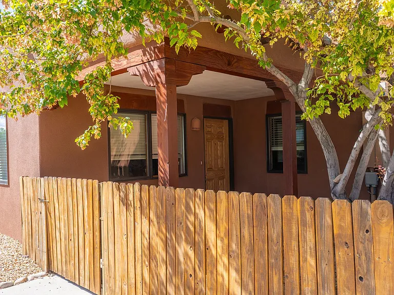 2600 W Zia Rd #U1 — Photo 2