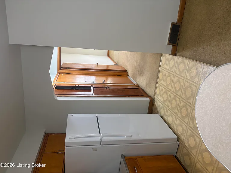 218 W Florence Ave #2 — Photo 8