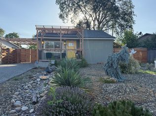 915 Sanford Ave, Richland, WA 99352