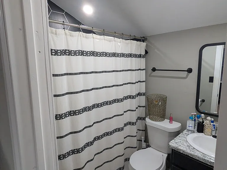 116 E Kee St — Photo 13