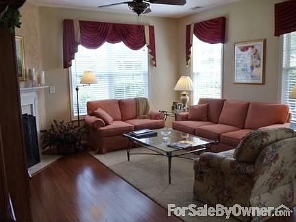 3rd image of 2771 Browning Dr