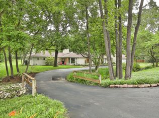 19 Lindworth Dr, Saint Louis, MO 63124