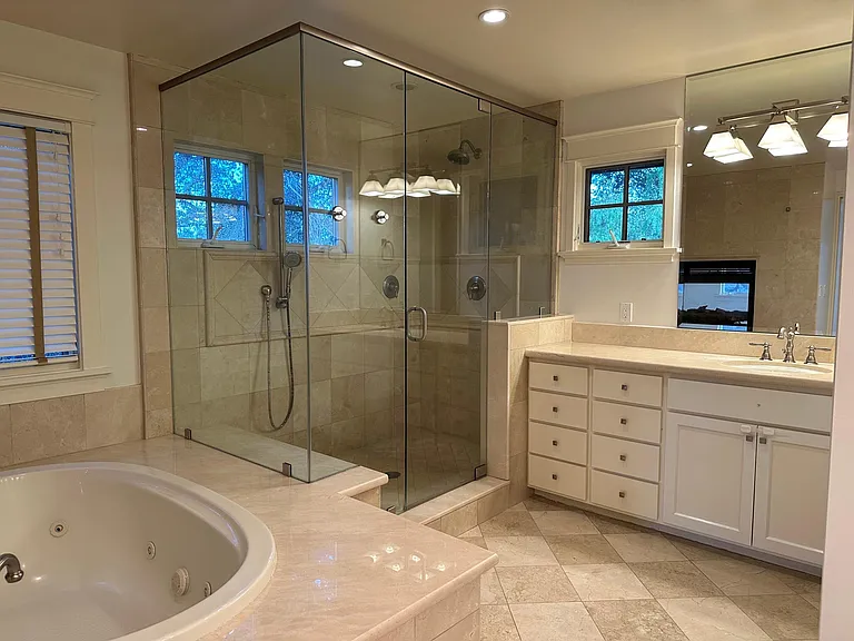 370 Duluth Cir — Photo 19