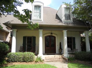 1271 Rue Beauvais, Mandeville, LA 70471