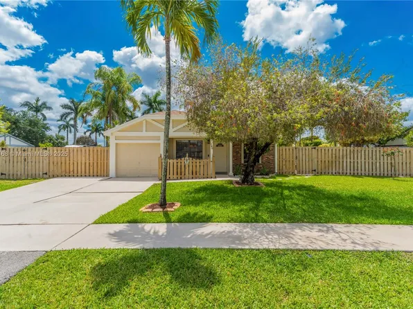 790 S Wind Cir, Sunrise, FL 33326