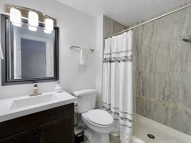 300 Cunat Blvd #2B — Photo 9