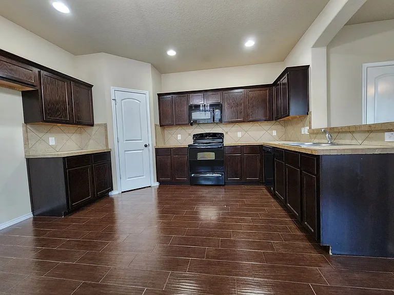 1032 Brown Rock Dr — Photo 10