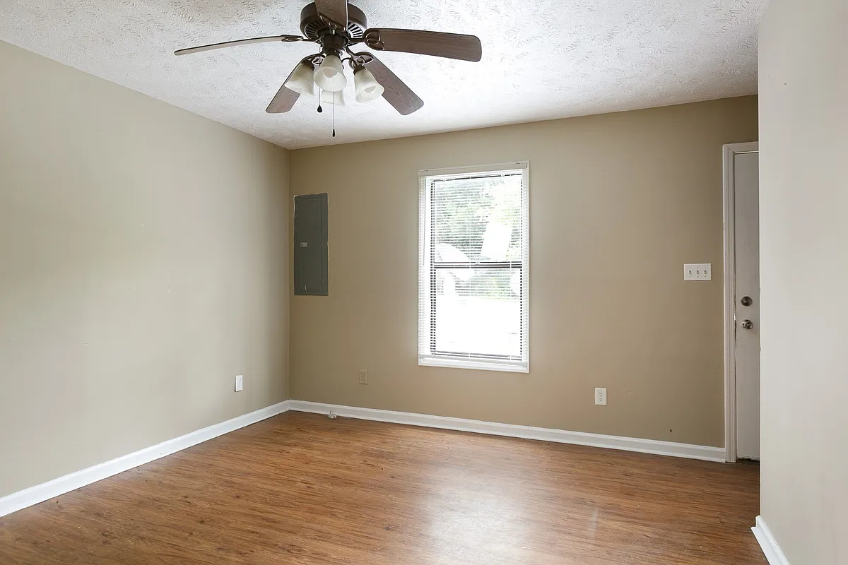 Building Photo - 1424 Tangora Ln