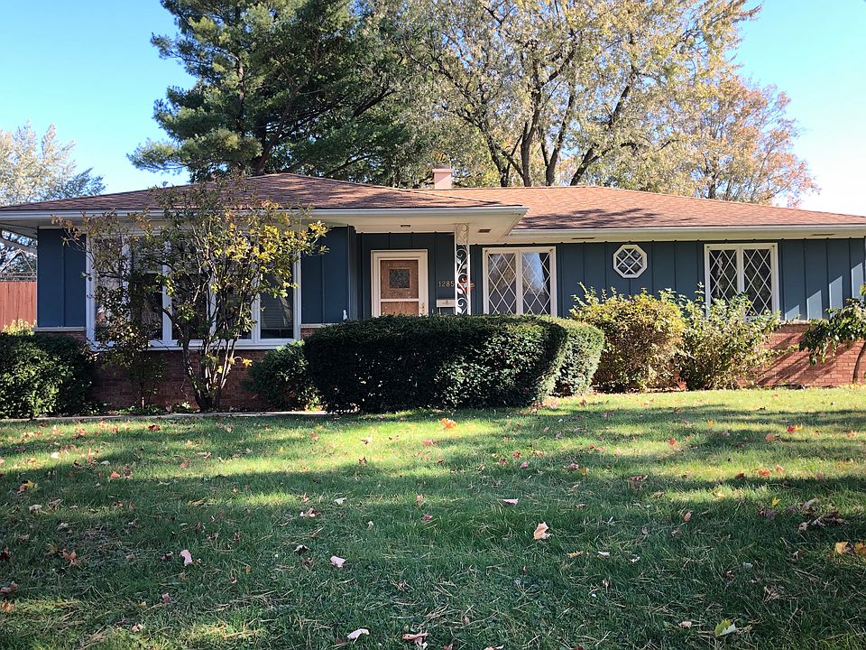 1st image of 1285 N Prairie St
